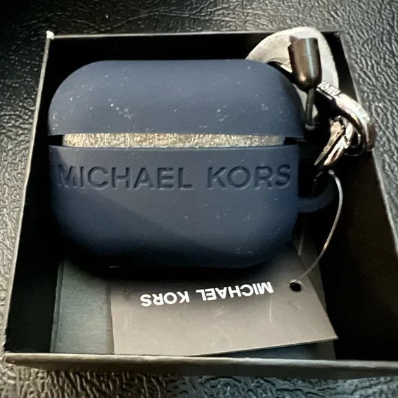 New Michael Kors Navy Blue AirPods Case with Box - Picture 1 of 5